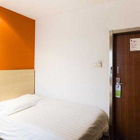 Motel Shenzhen Longgang Longcheng Square Metro Station エクステリア 写真