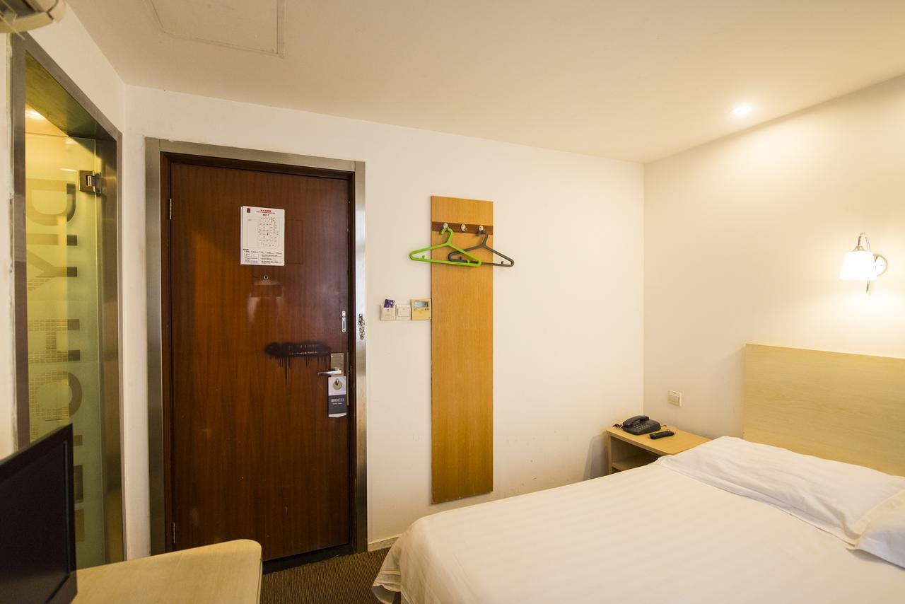 Motel Shenzhen Longgang Longcheng Square Metro Station エクステリア 写真