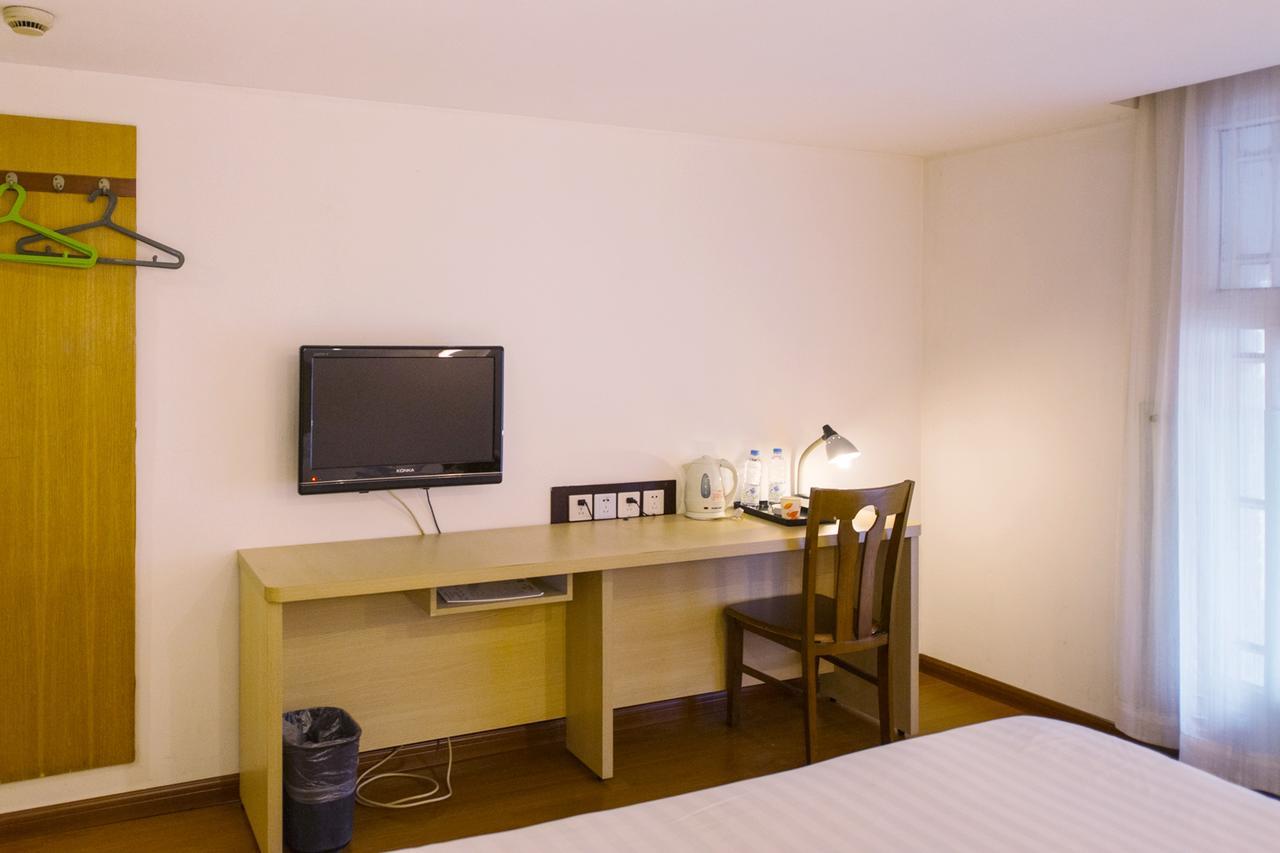 Motel Shenzhen Longgang Longcheng Square Metro Station エクステリア 写真